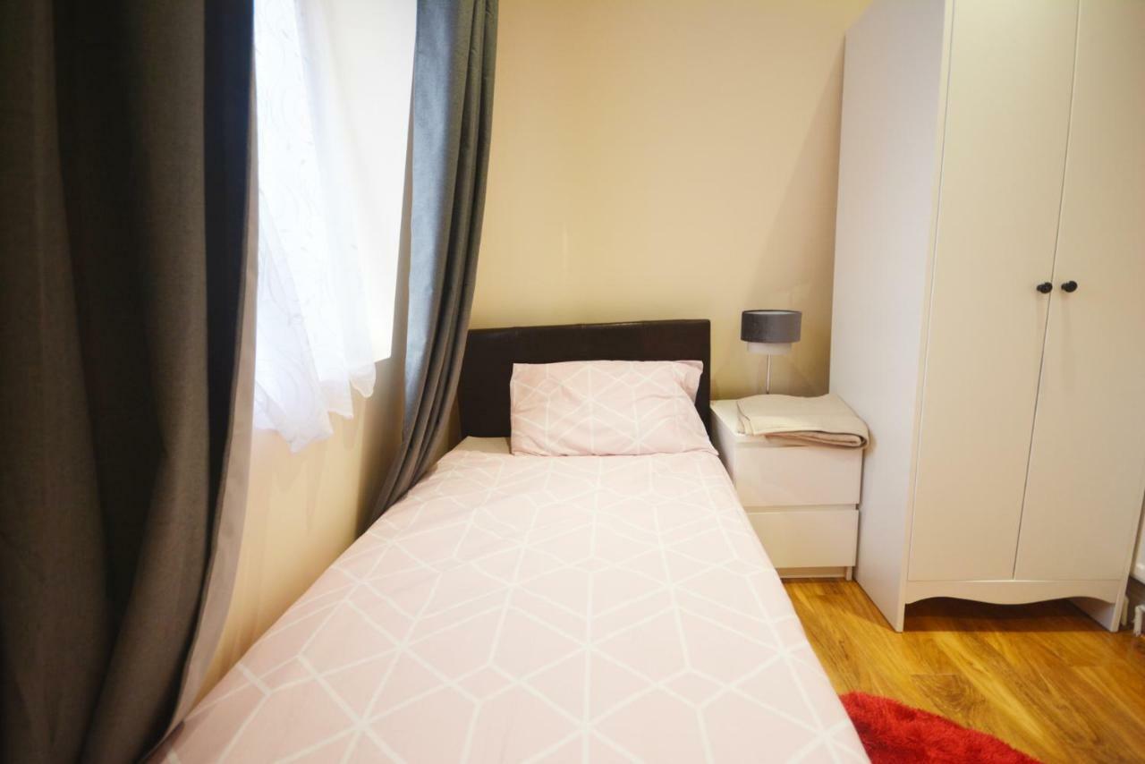 London Modern 4 Bedroom Apartment Exteriér fotografie